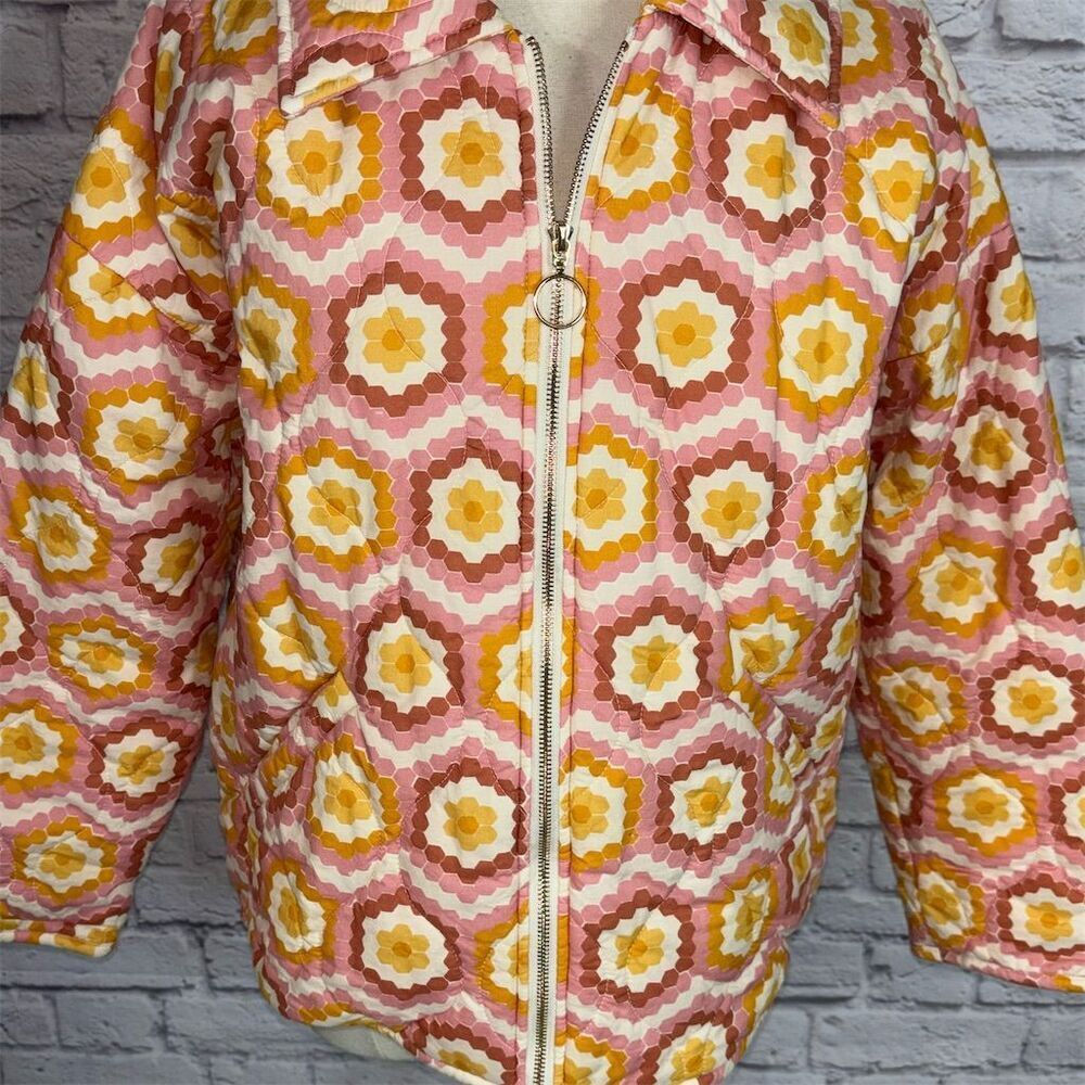 Show Me Your Mumu BOHO Powder Puffed Honeycomb Daisy Bomber Jacket - Picture 9 of 14